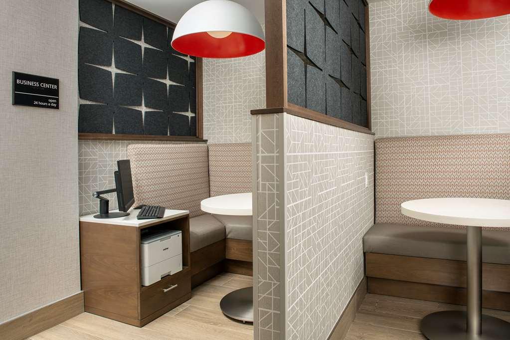 Hampton Inn Warroad Съоръжения снимка