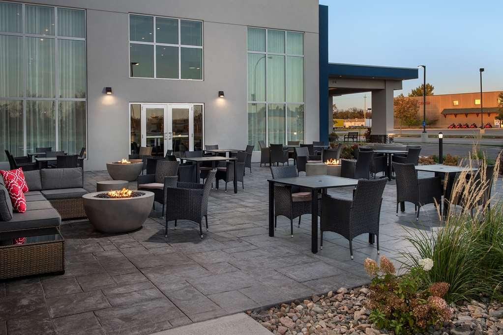 Hampton Inn Warroad Екстериор снимка