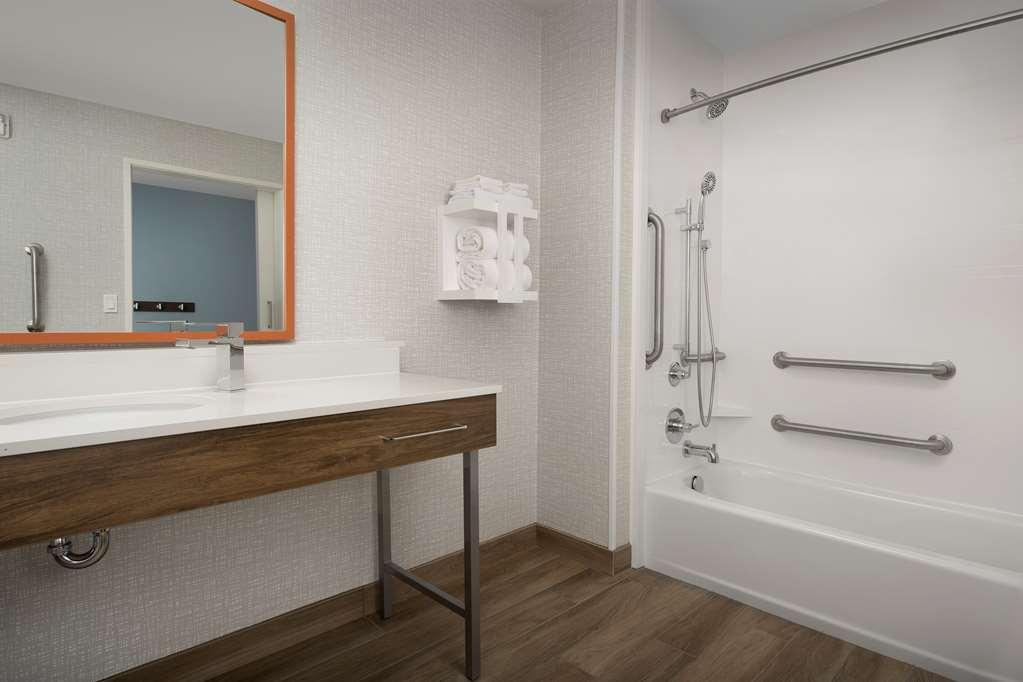 Hampton Inn Warroad Екстериор снимка